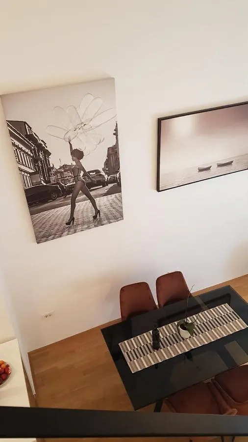 Deluxe Apartment Kristian Whit A Private Parking Rijeka