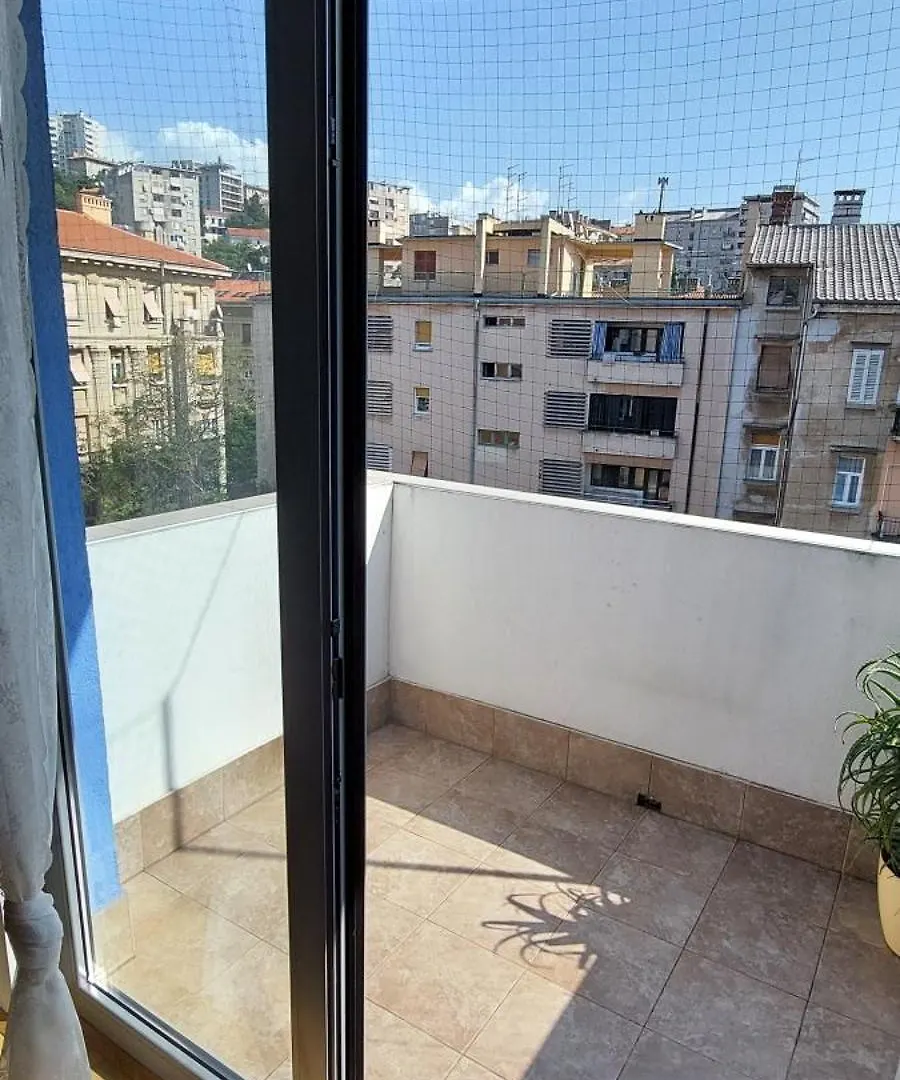 Deluxe Apartment Kristian Whit A Private Parking Rijeka