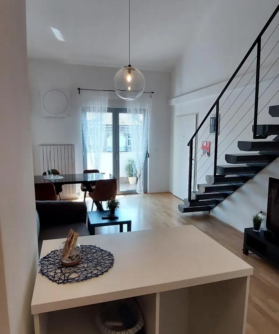 Deluxe Apartment Kristian Whit A Private Parking Rijeka Croatia