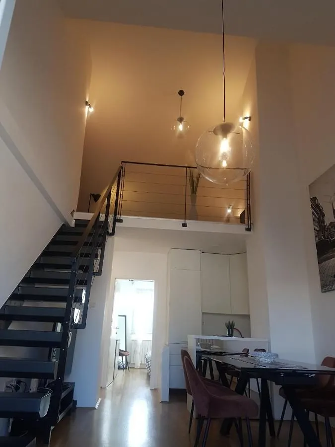 Deluxe Apartment Kristian Whit A Private Parking Fiume
